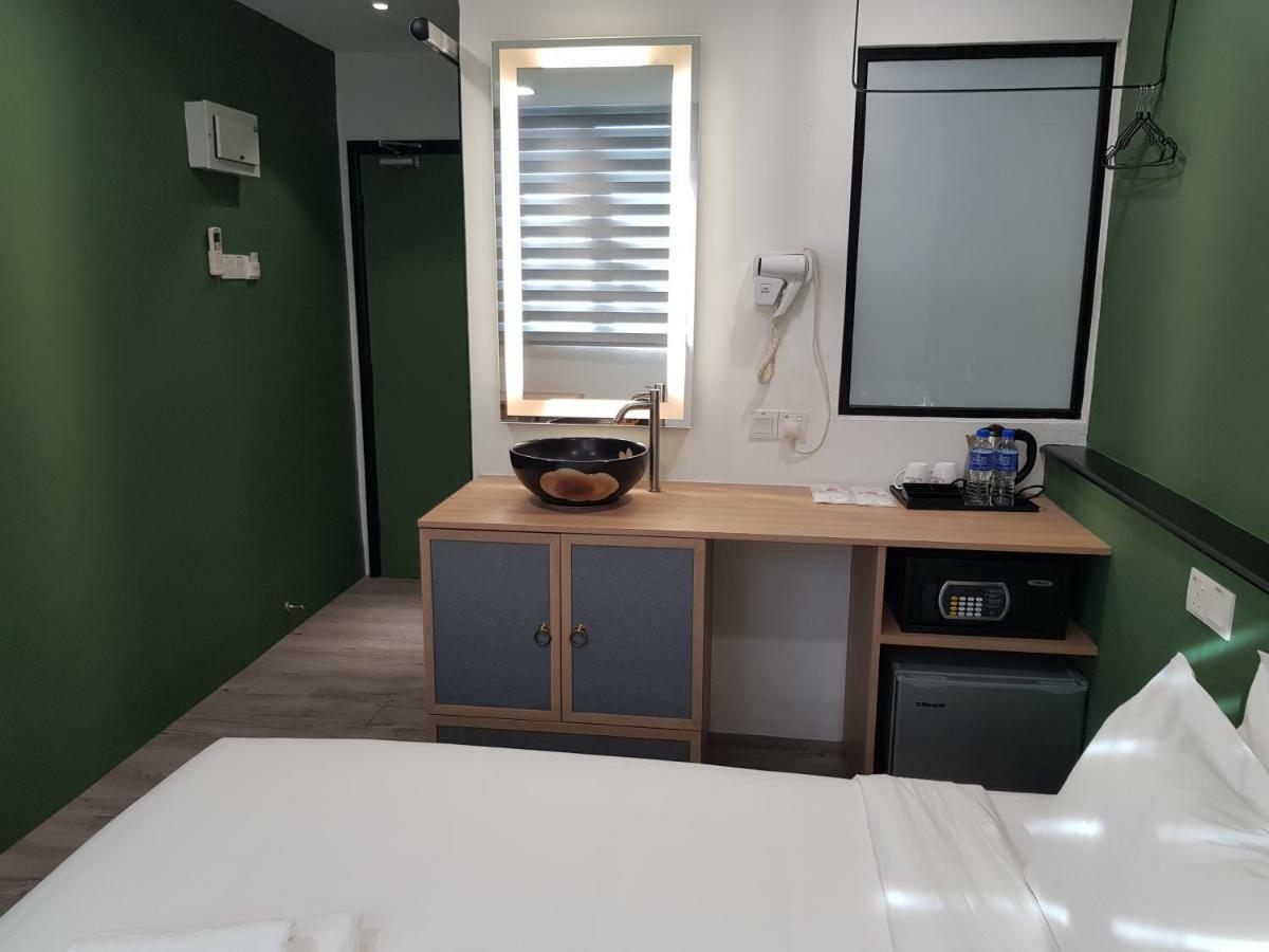 Bloommaze Boutique Hotel Кланг Екстер'єр фото