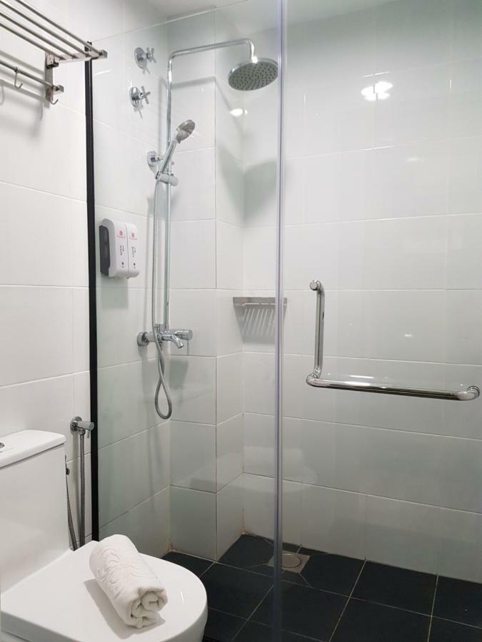 Bloommaze Boutique Hotel Кланг Екстер'єр фото